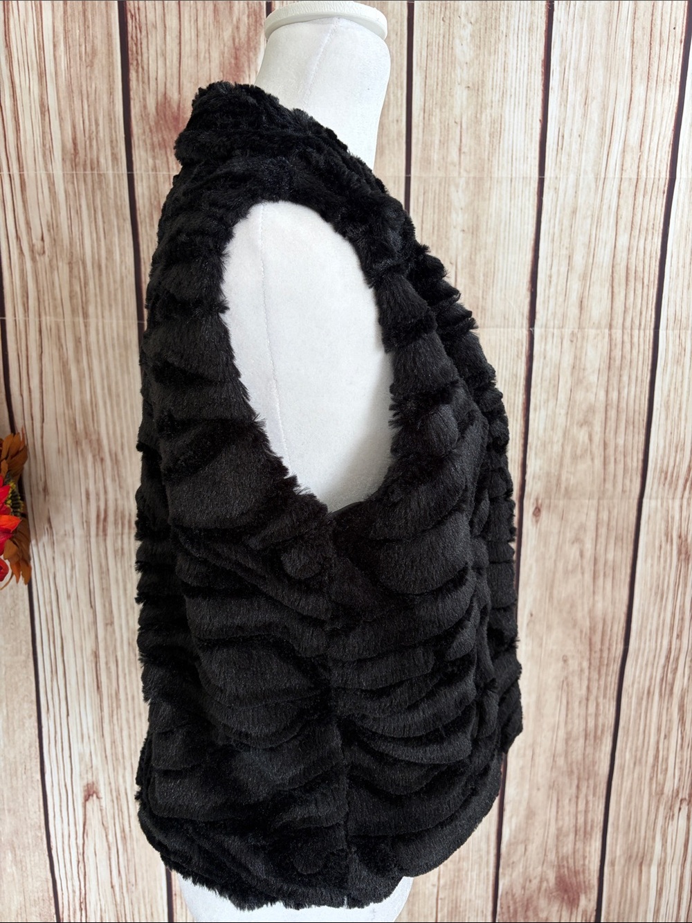Betsey Johnson Warm Textured Black Faux Fur Vest with Black Lining - Picture 5 of 7